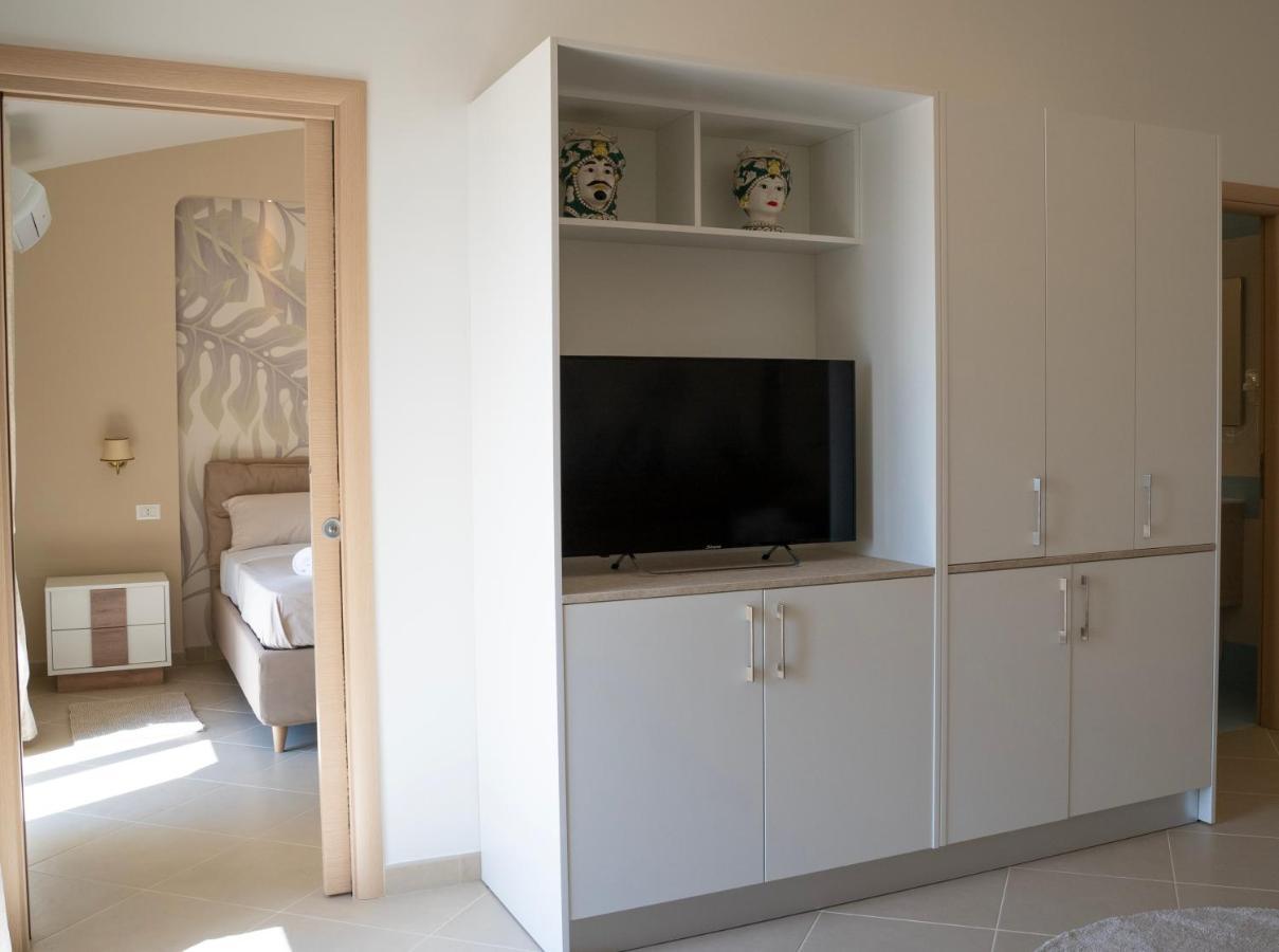 Oasi Smart Rooms Калтанисета Екстериор снимка