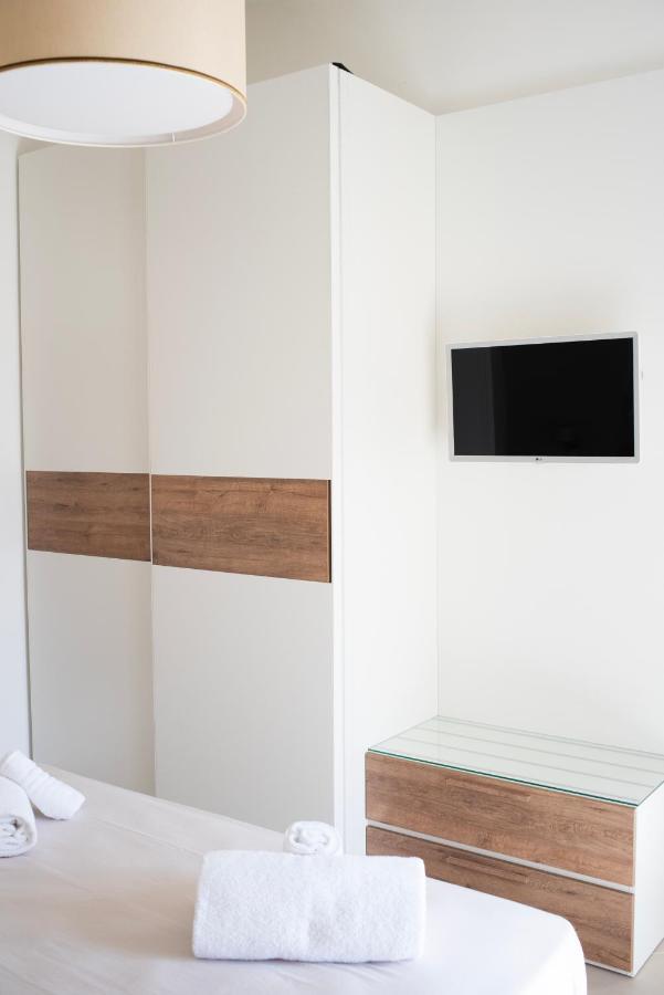 Oasi Smart Rooms Калтанисета Екстериор снимка